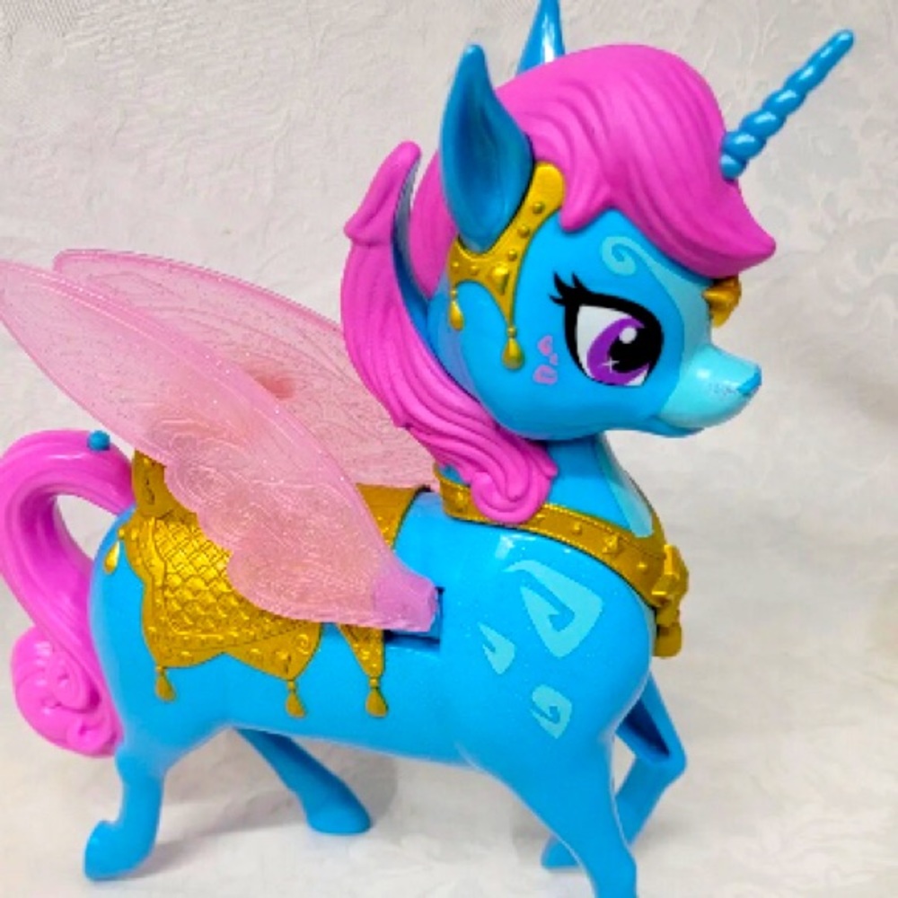 *3/$20* MATTEL 2017 UNICORN PRINCESS INTERACTIVE TALKING & FLUTTERING WINGS TOY.